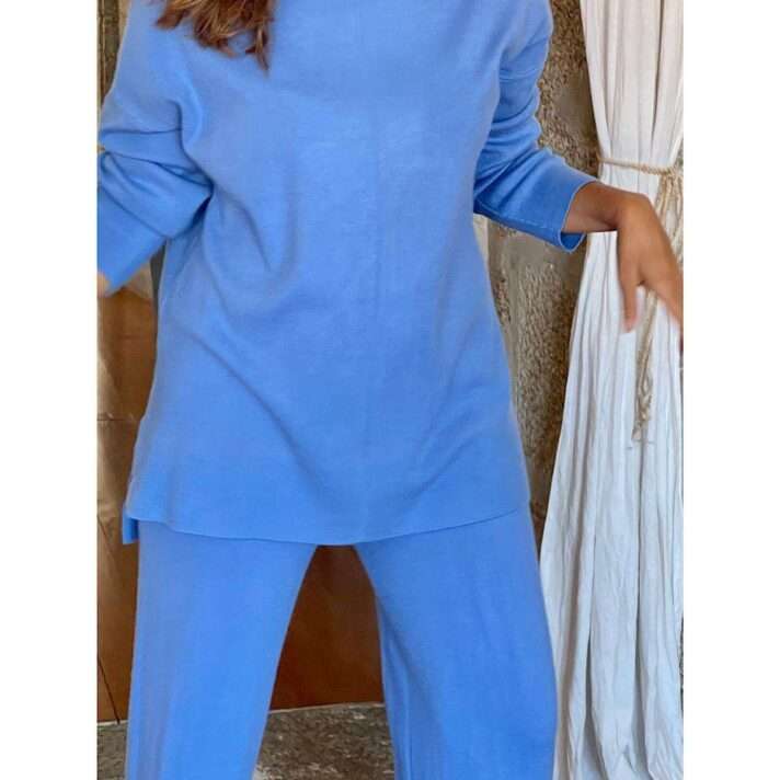 Conjunto cuello subido raya