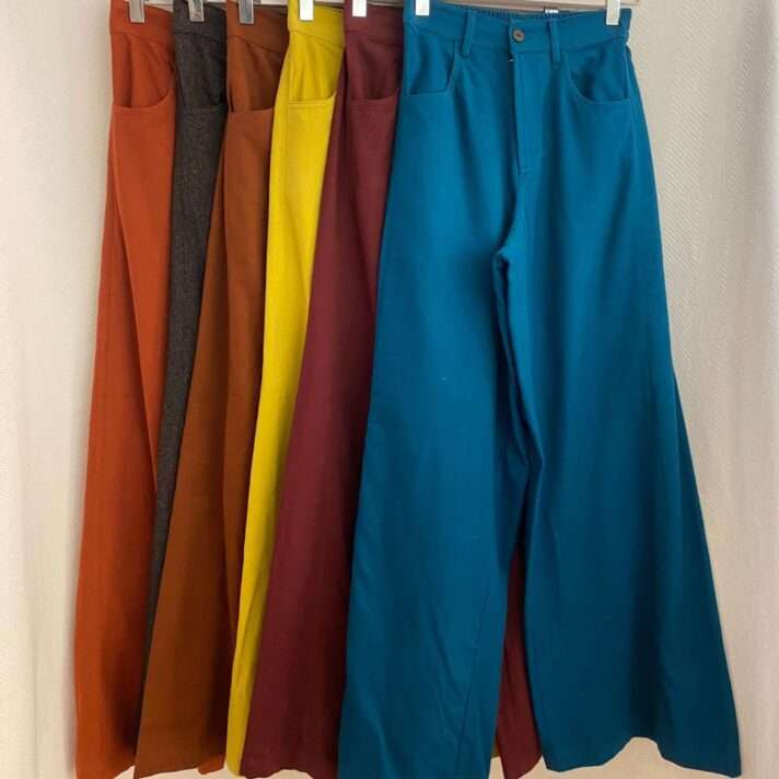 Pantalón lana botón