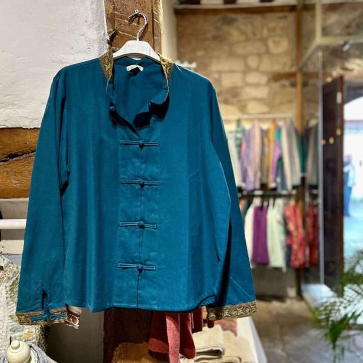 Blusa corte oriental